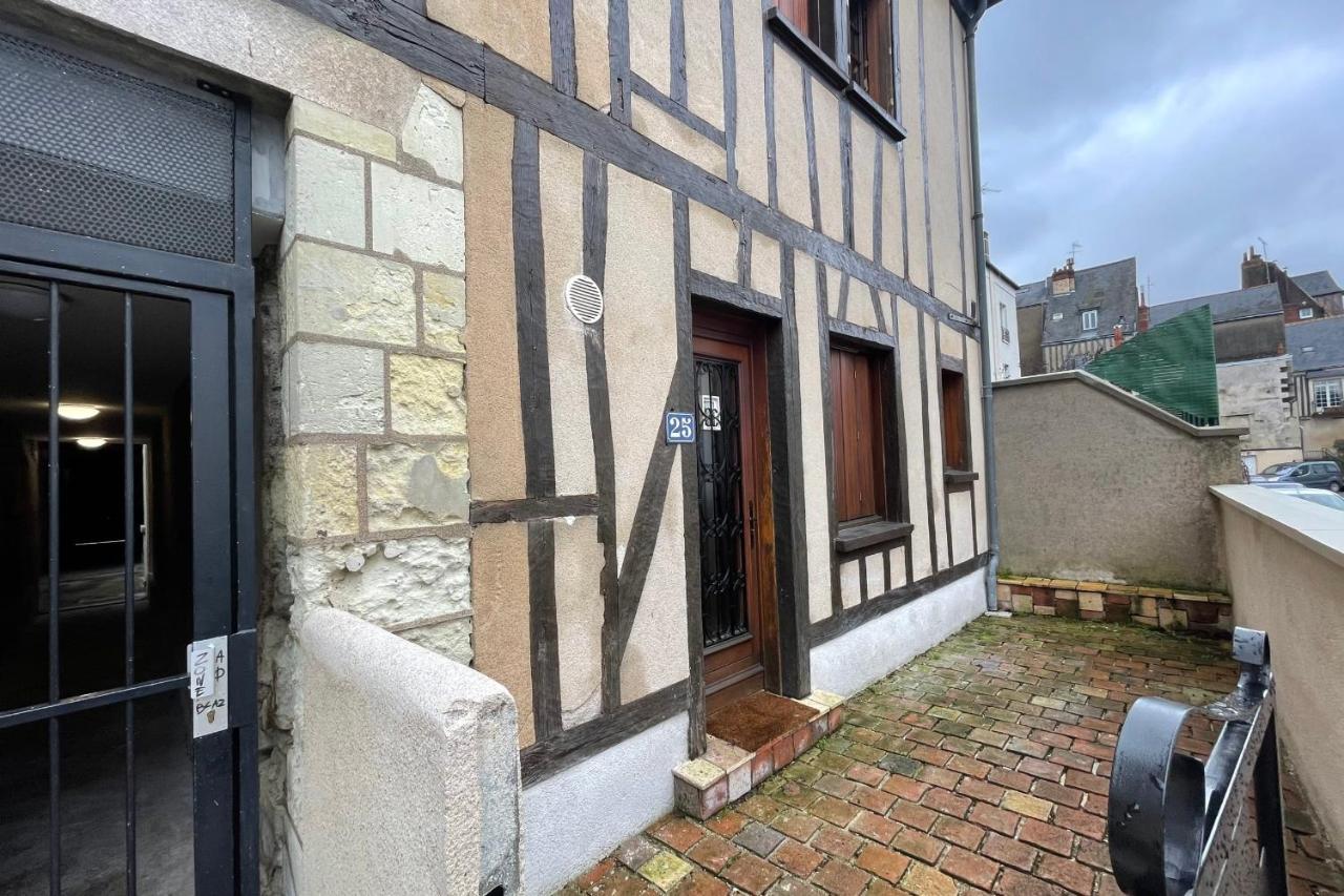 Le Chambord Beautiful Half-Timbered House With Terrace Lägenhet Tours Exteriör bild